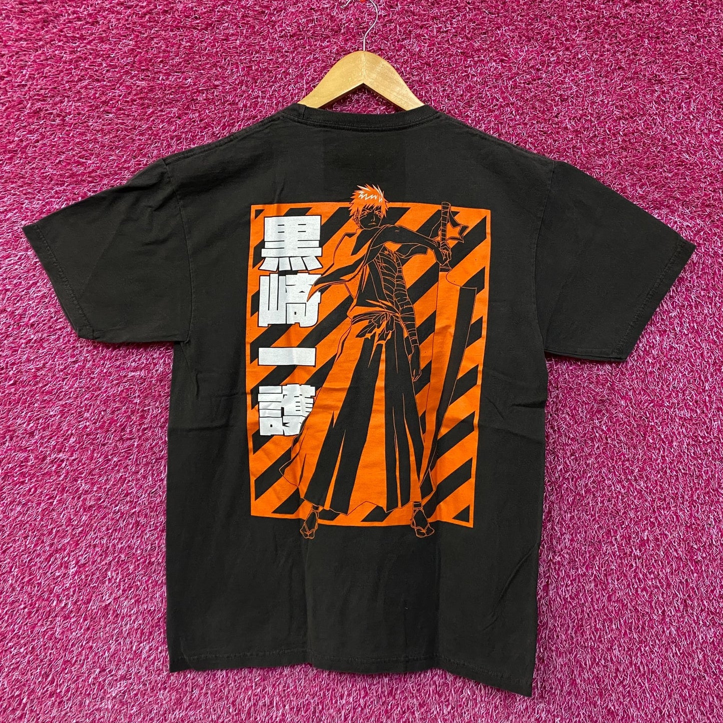 Bleach Ichigo Tshirt size medium