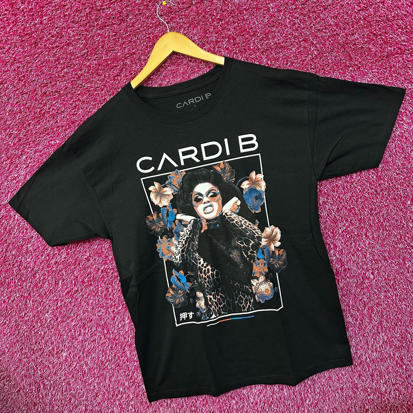 Cardi B Flowers Rap Black Tshirt size Large