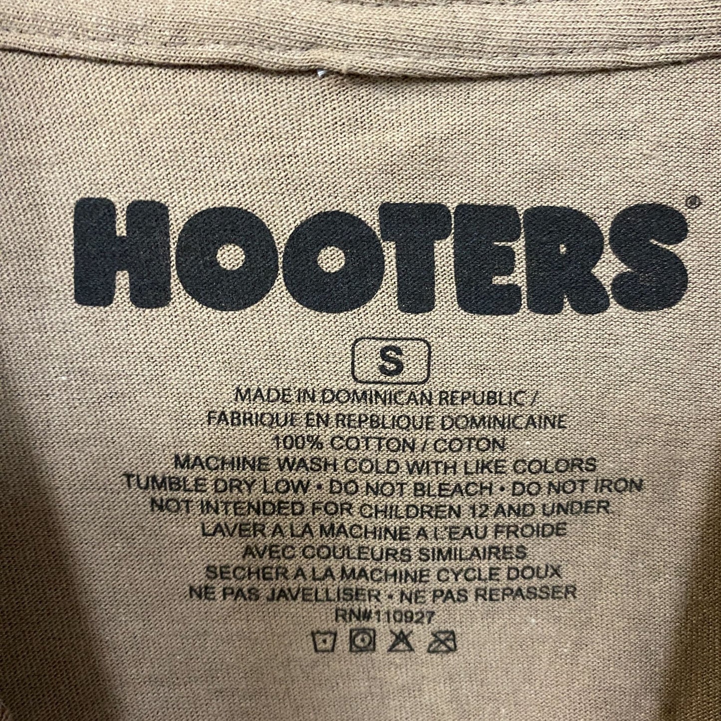 Hooters Hunting for Hooters Vintage Style T-shirt Small