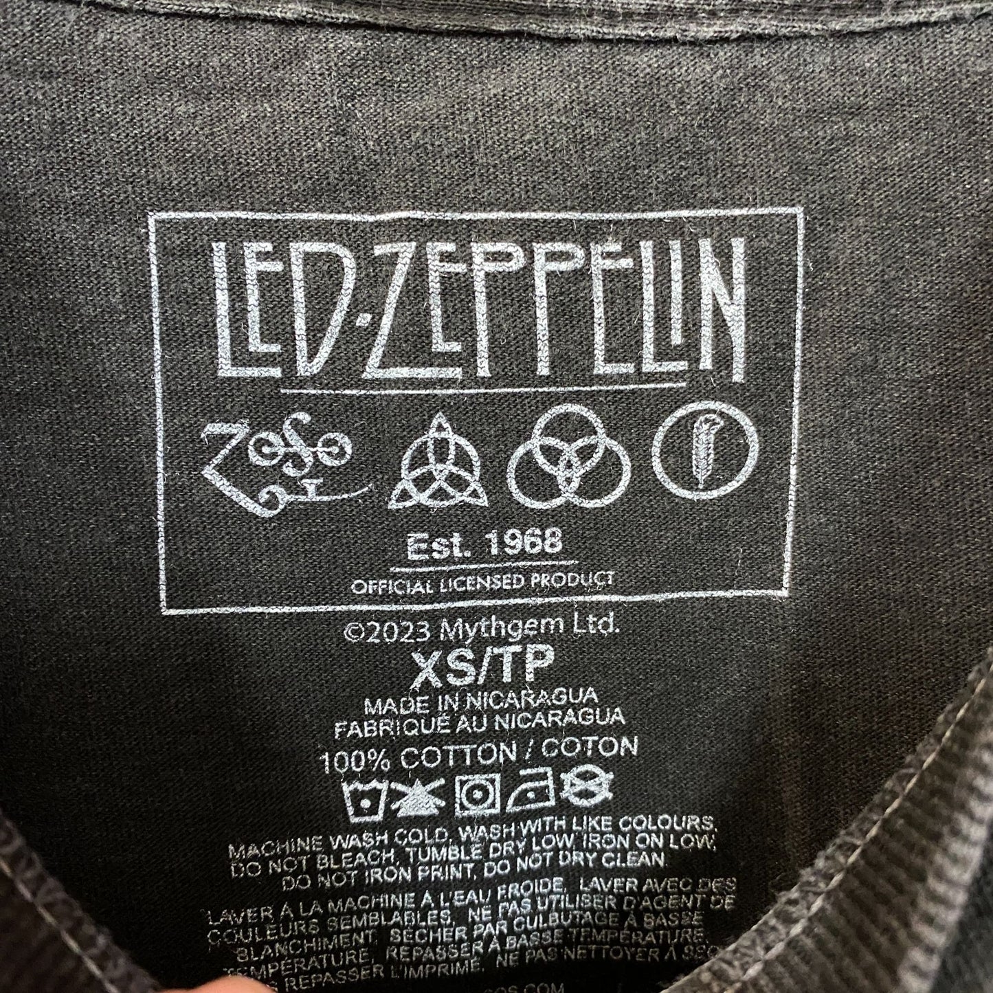 Led Zeppelin In Concert 1977 Rock Band T-Shirt Extra Small