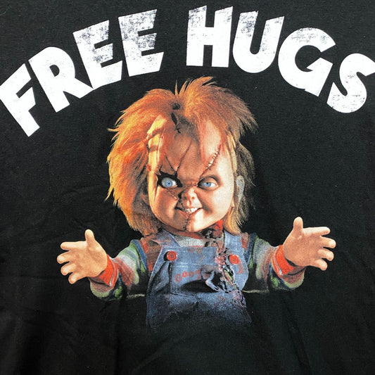 Chucky Free Hugs Horror Graphic Design T-Shirt Small