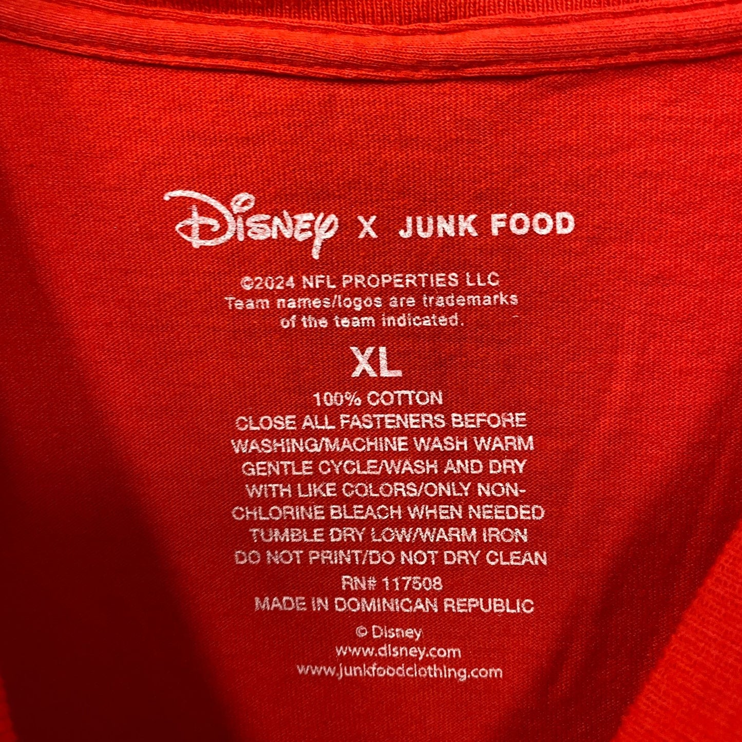 Junk Food x NFL Disney Mickey Mouse Kick Back Kansas City Chiefs Shirt XL