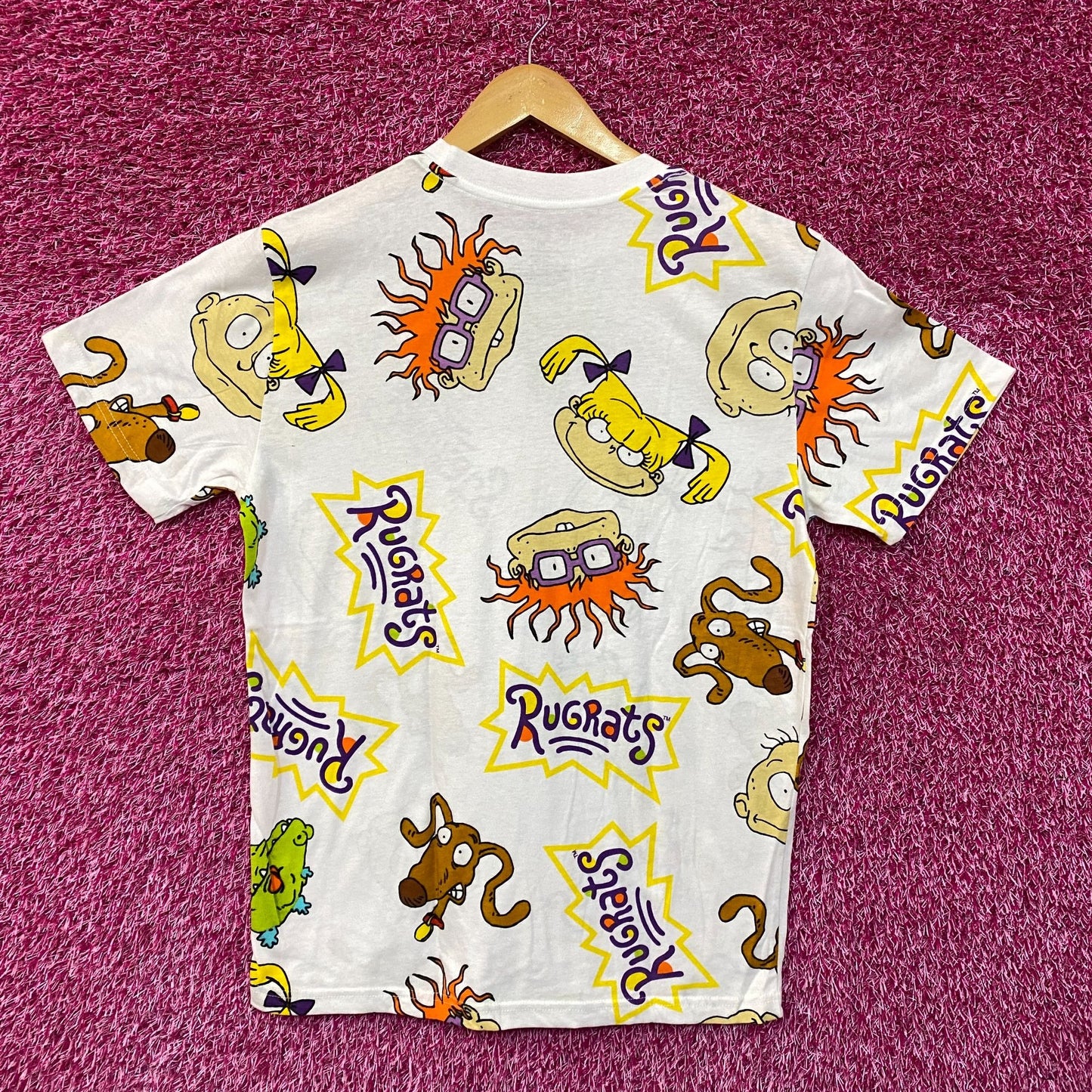 Rugrats Characters All Over Nickelodeon Tshirt size medium
