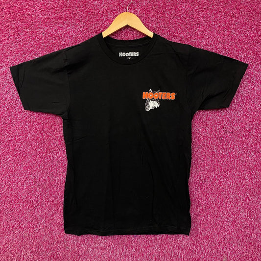 Hooters Racing Delightfully Tacky Since '83 Graphic T-Shirt Medium