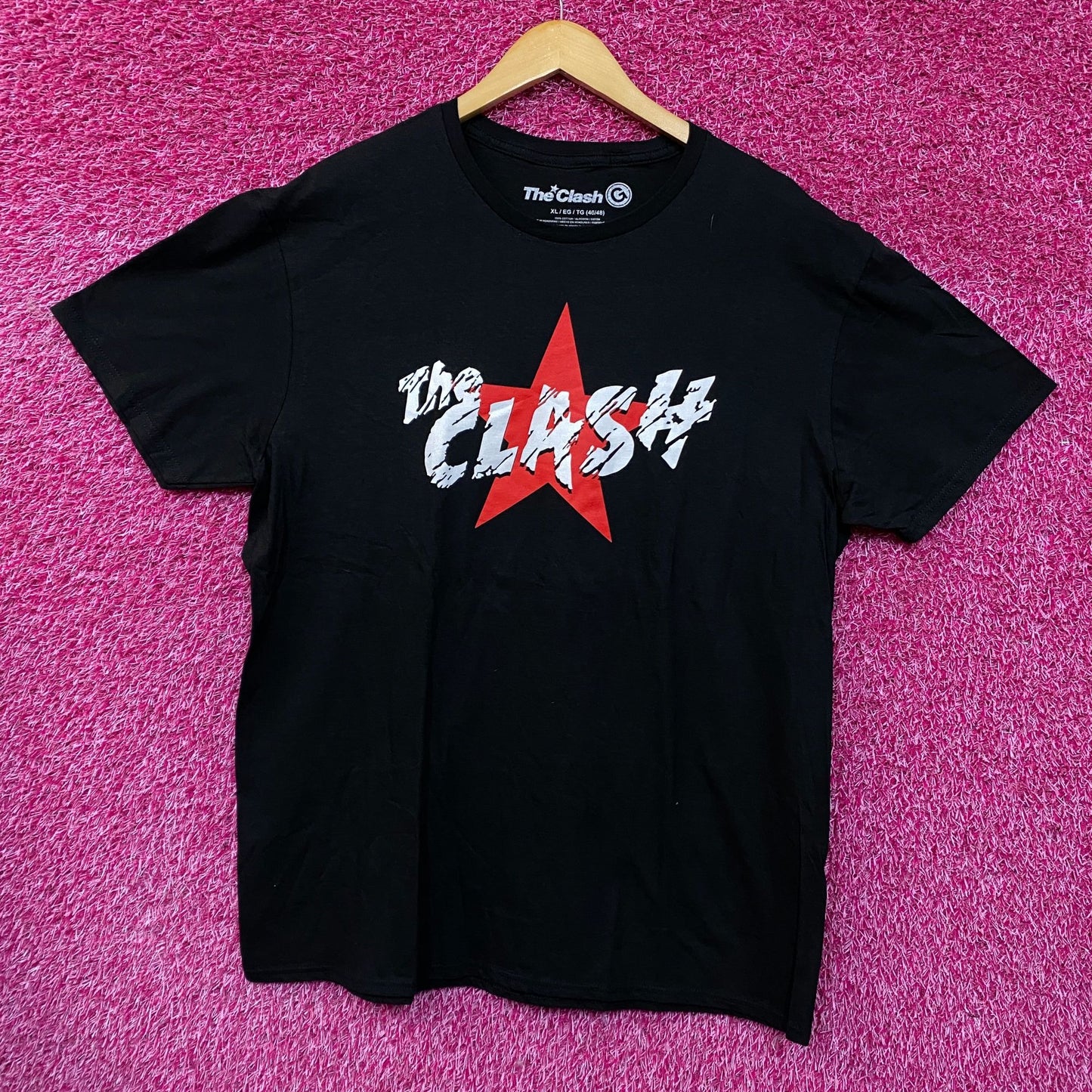 The Clash Corroded Spell Out Red Star Post Punk Band Tee extra large