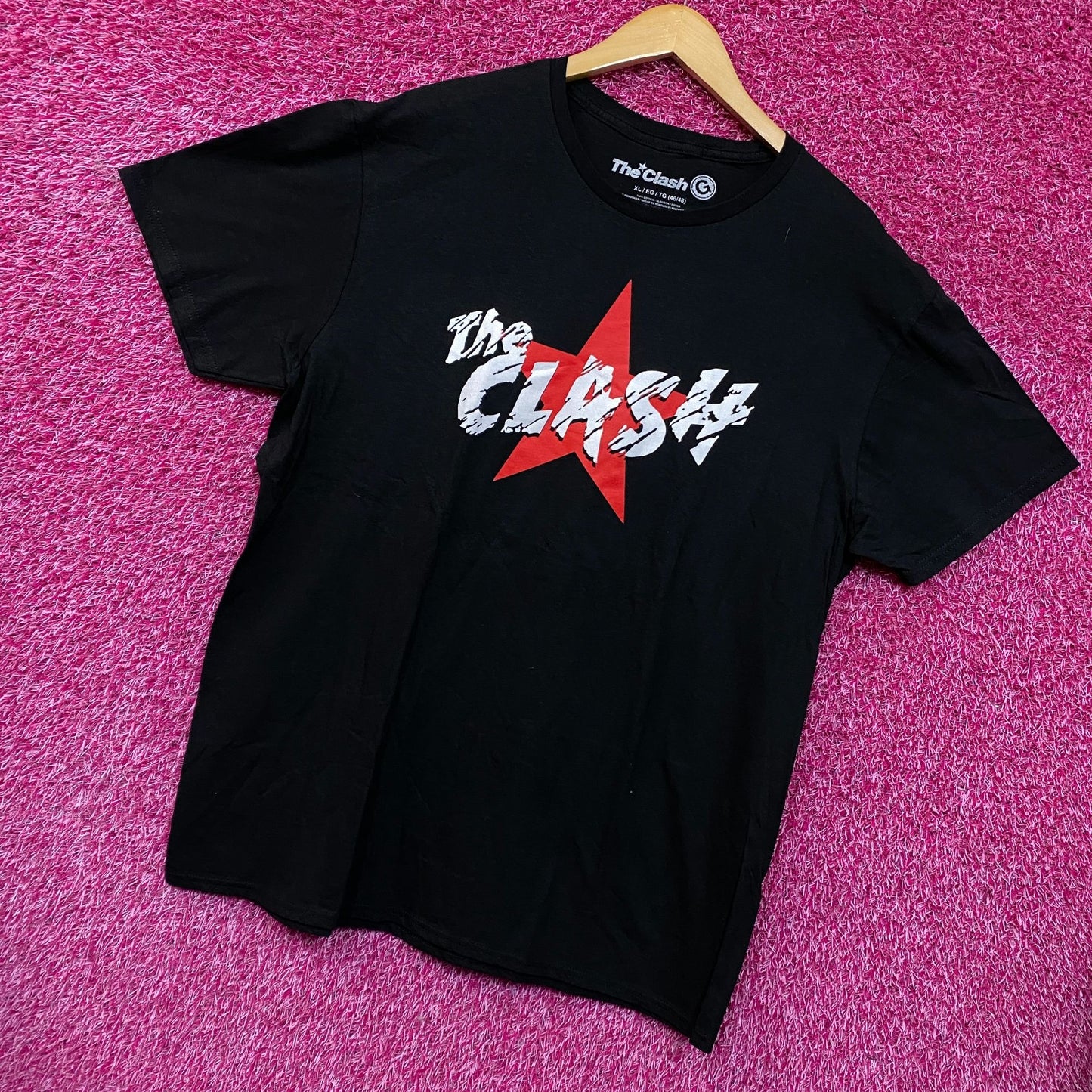 The Clash Corroded Spell Out Red Star Post Punk Band Tee extra large