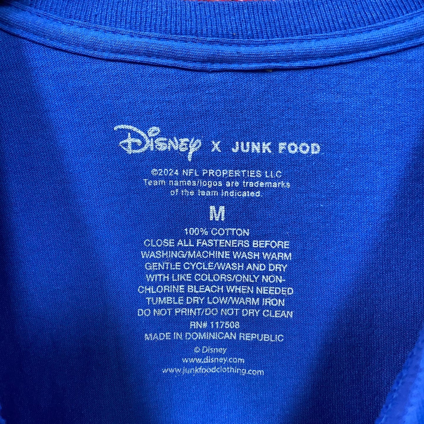 Disney x Junk Food NFL Denver Broncos Mickey Mouse Kick Back T-Shirt Medium