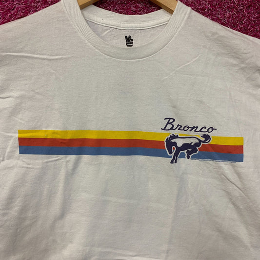 Junk Food Clothing "Bronco 66" Graphic Women's Crop Tee Small