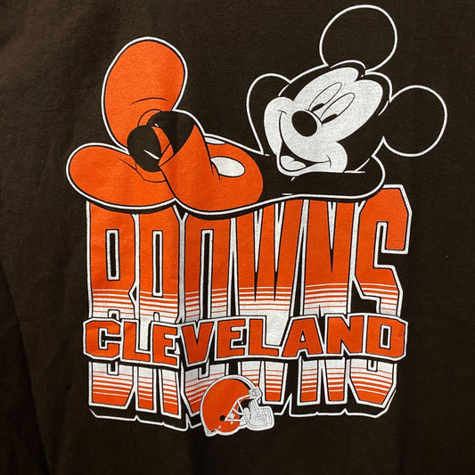 Junk Food x NFL Disney Mickey Mouse Kick Back Browns Cleveland Brown Shirt Medium