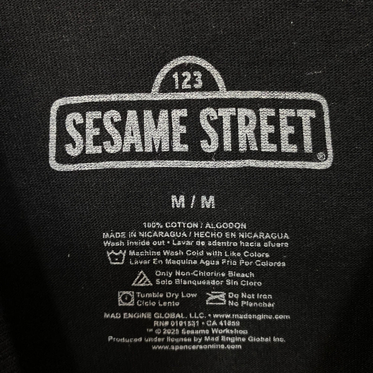 Sesame Street Oscar The Grouch Retro Graphic T-Shirt Medium