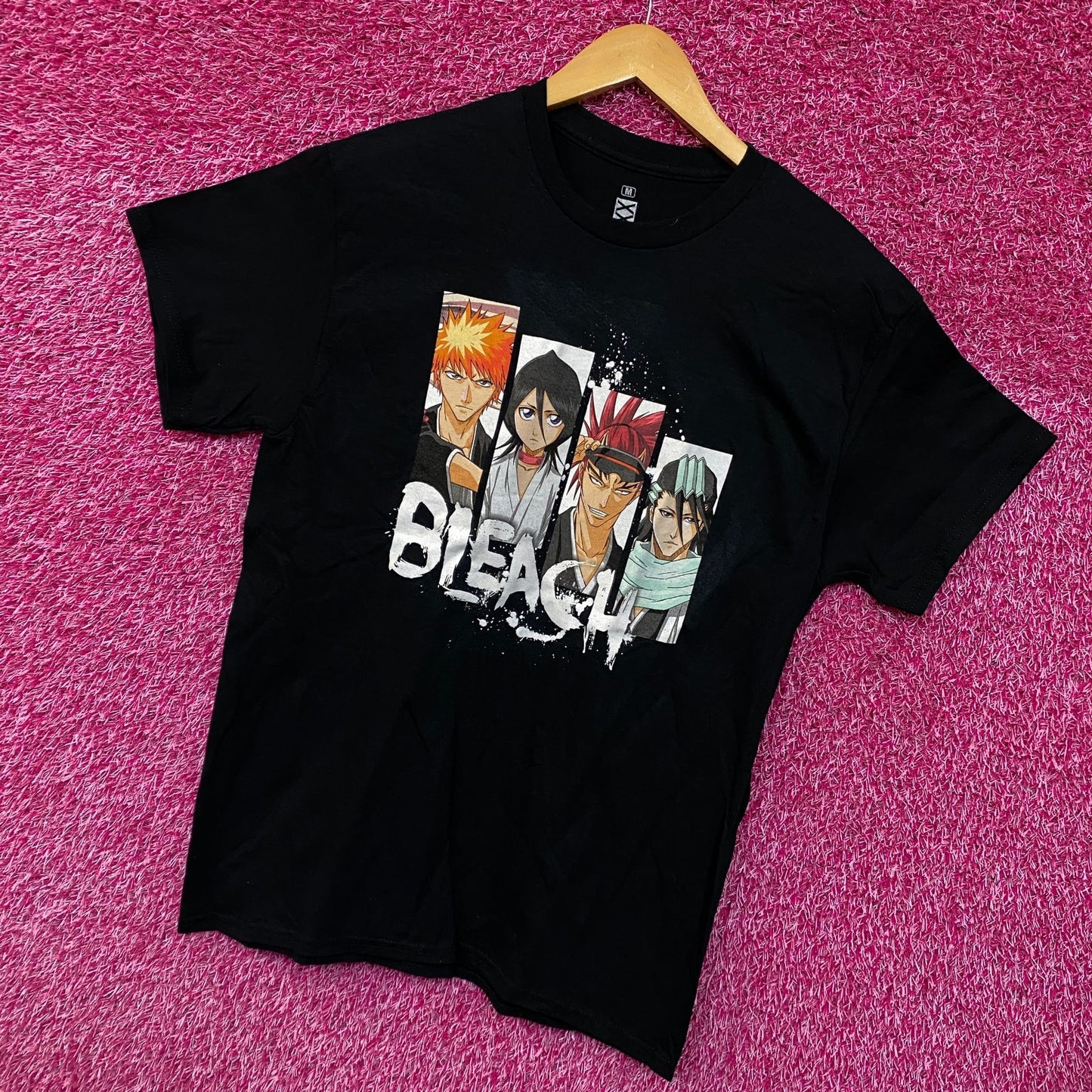 Bleach Character Manga Panel Tshirt size medium