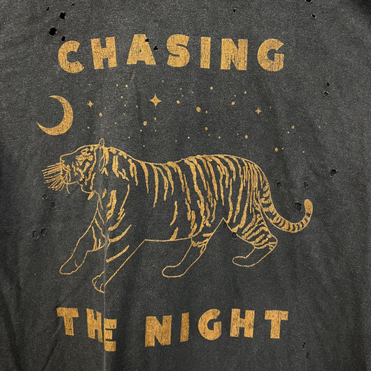 Chasing the night distressed Tiger Tshirt size medium
