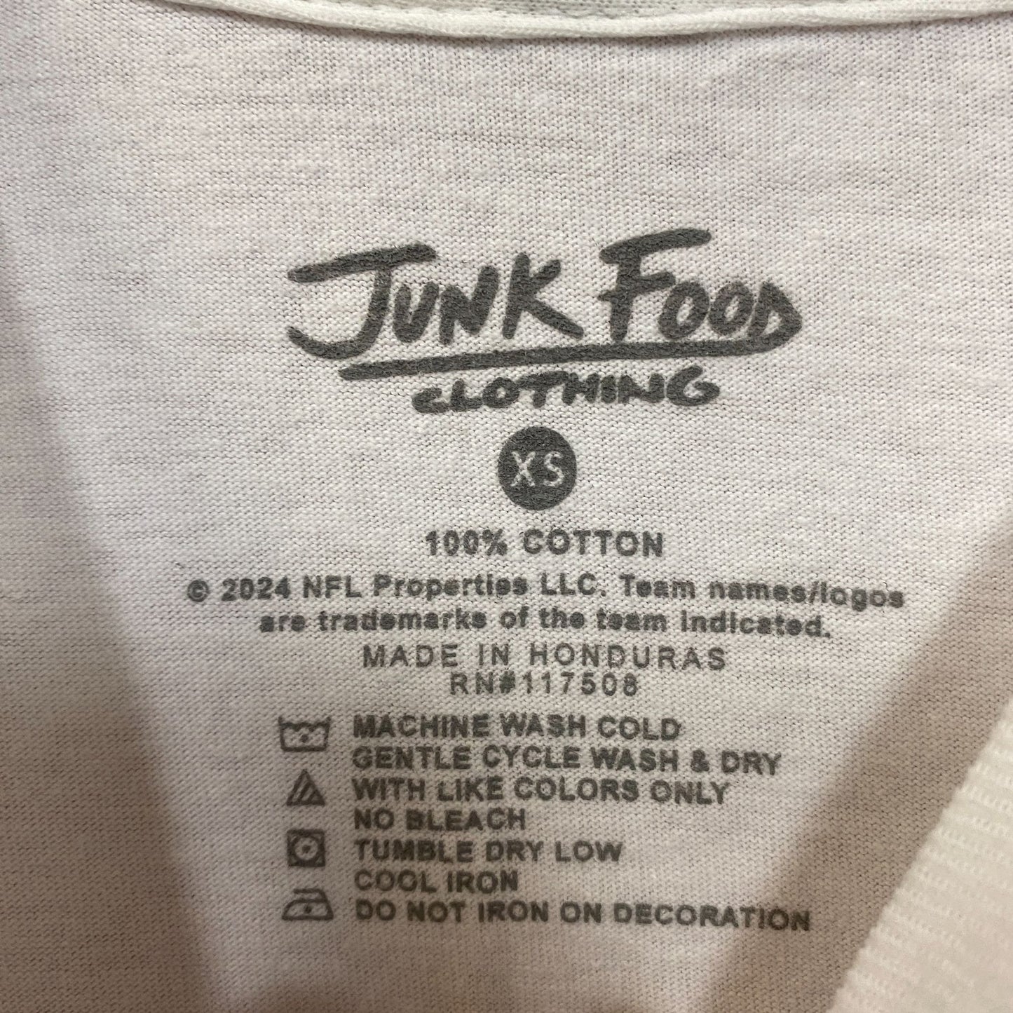 NFL Kansas City Chief Vintage Style Helmet Logo Football T-Shirt Extra Small