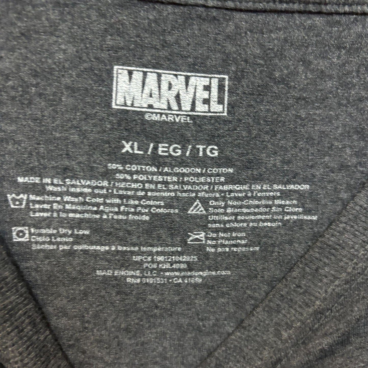 Marvel Logo Comic Book Tshirt size XL