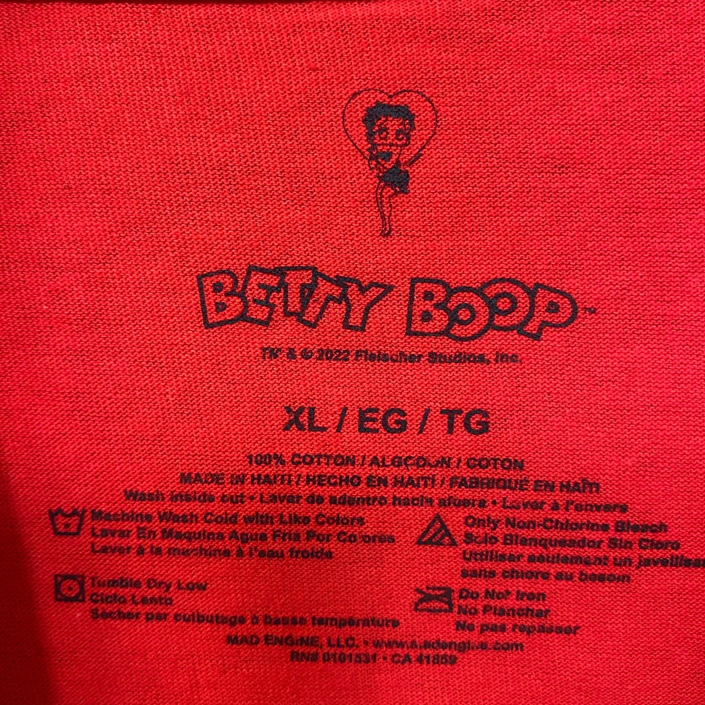 Betty Boop Red Heart Graphic Design T-Shirt XL