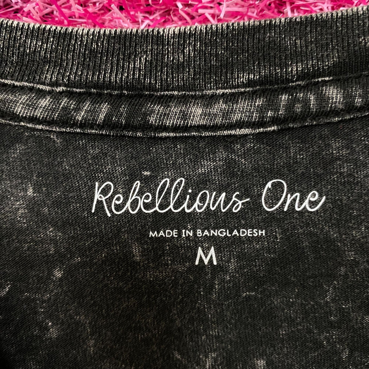 Rebellious One "Mama Bear" Graphic Crop Tee Medium