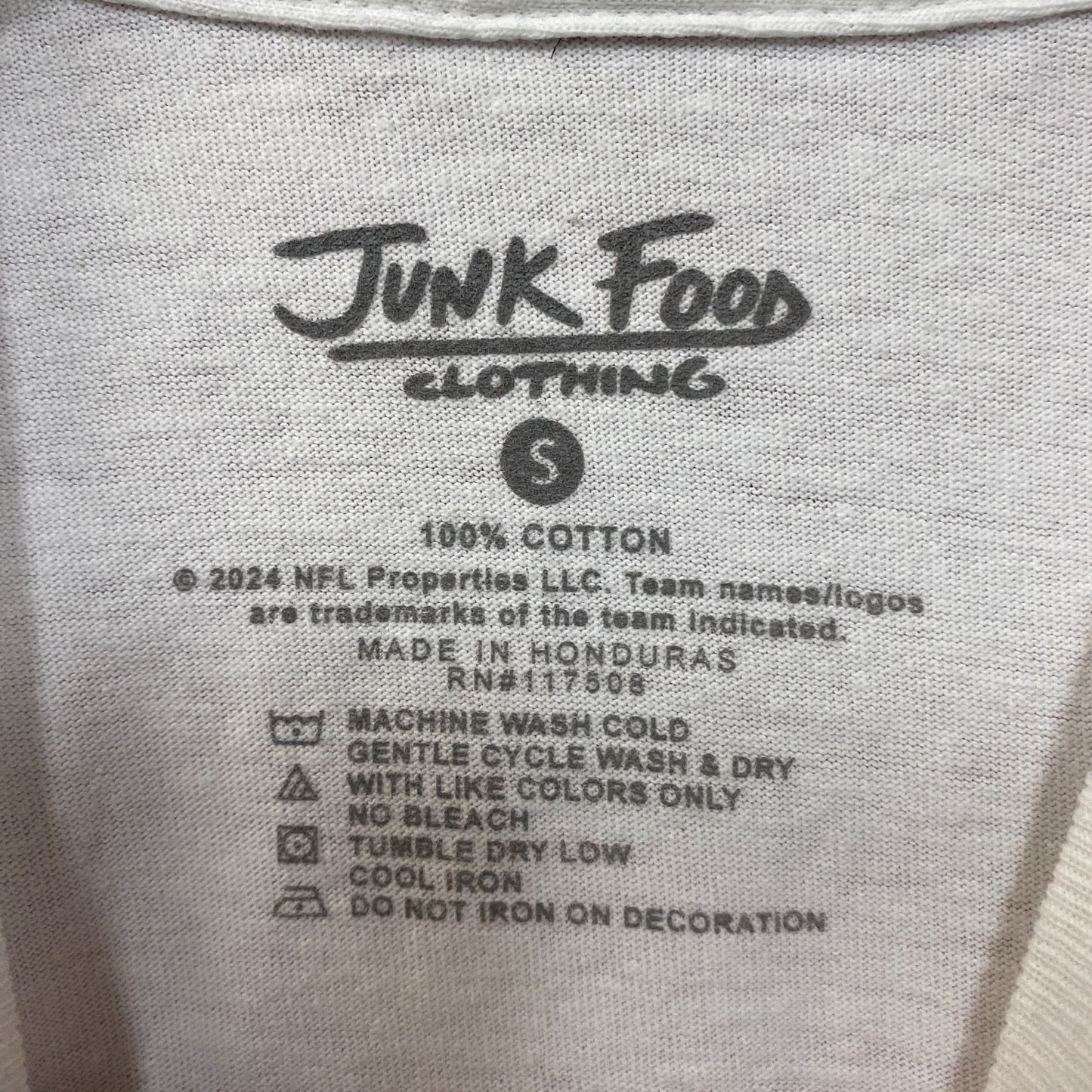 Junk Food Clothing NFL Detroit Lions Throwback Helmet Logo T-Shirt Small