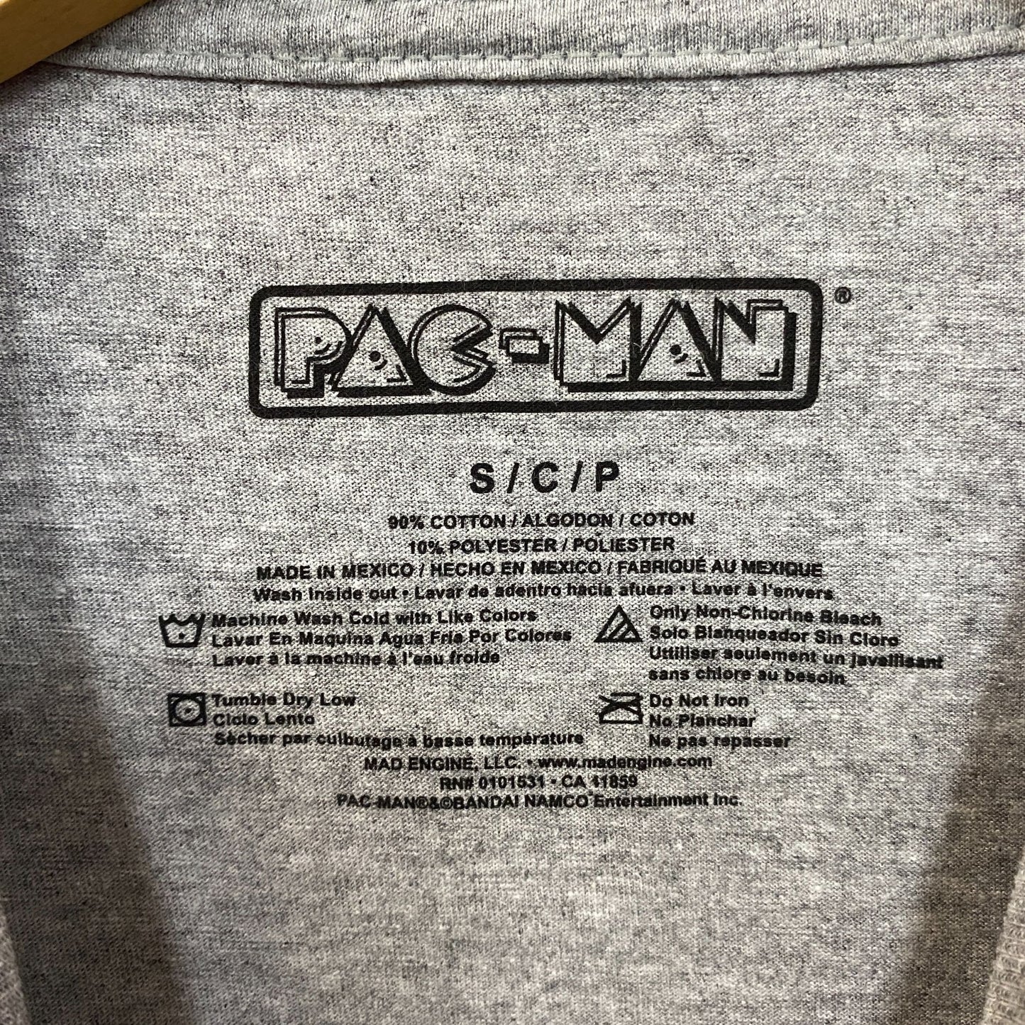 Pac-Man And The Four Ghost Retro Game T-Shirt Small