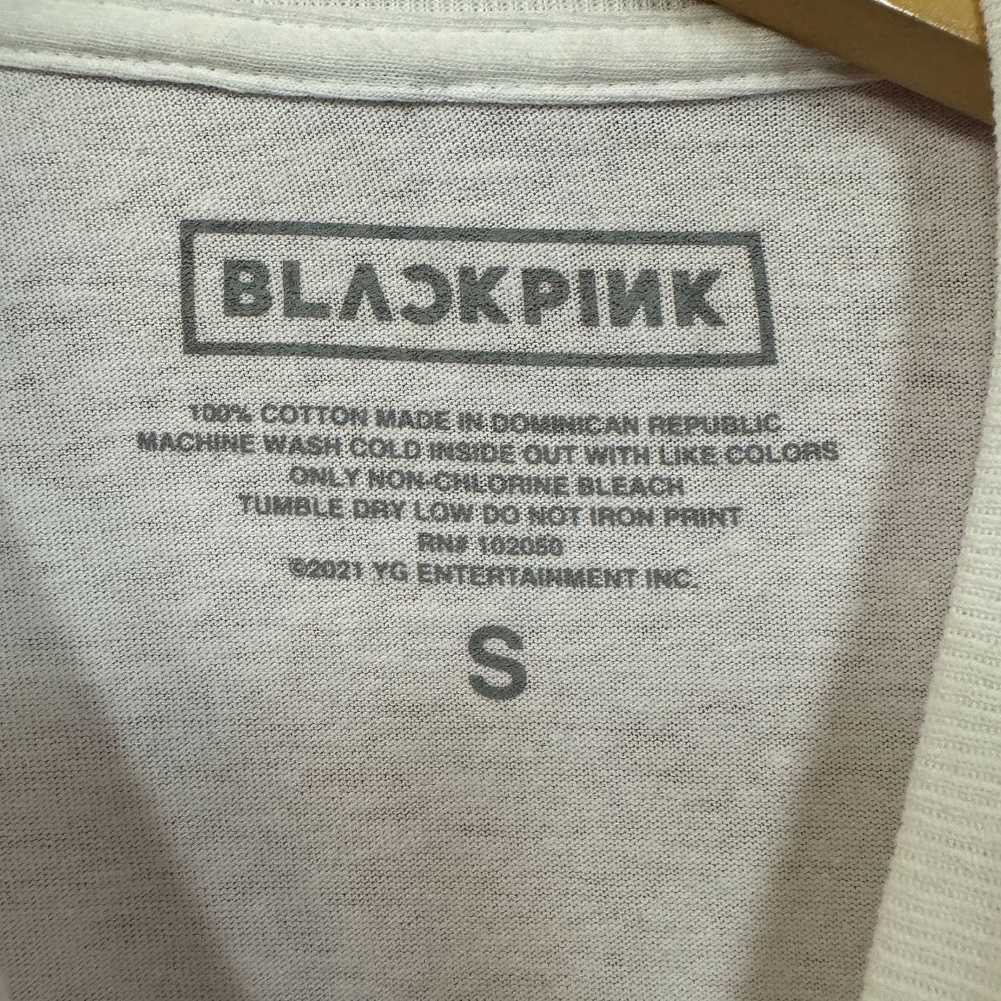 Black pink Shut Down Kpop Tshirt size small
