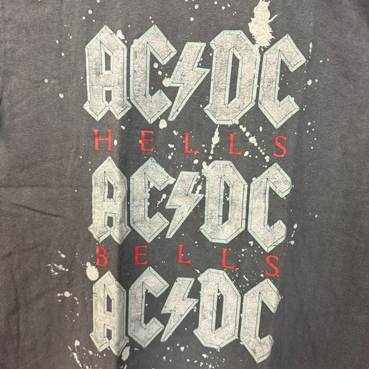 AC/DC Hells Bells Spellout Splatter Hard Rock Band Tee S/M