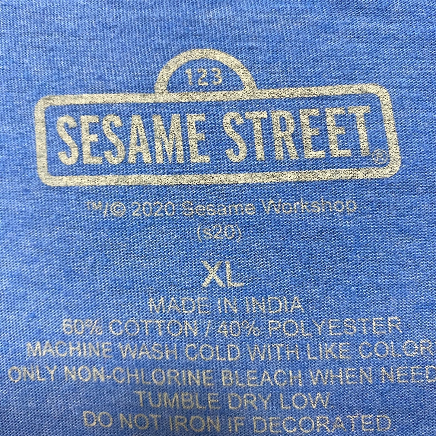 Sesame Street animated blue Tshirt size Extra Large