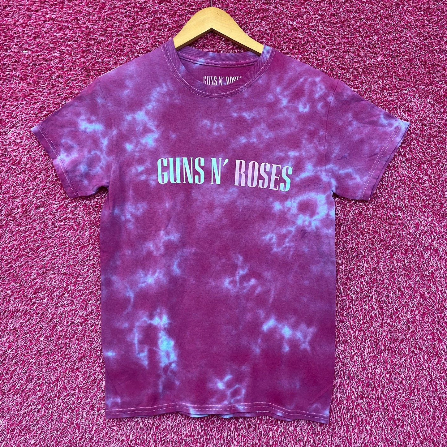 Guns N’ Roses Logo Rock Tie Dye Tshirt size Small