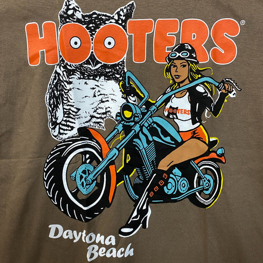 Hooters Daytona Beach Motorcycle Club T-Shirt Medium