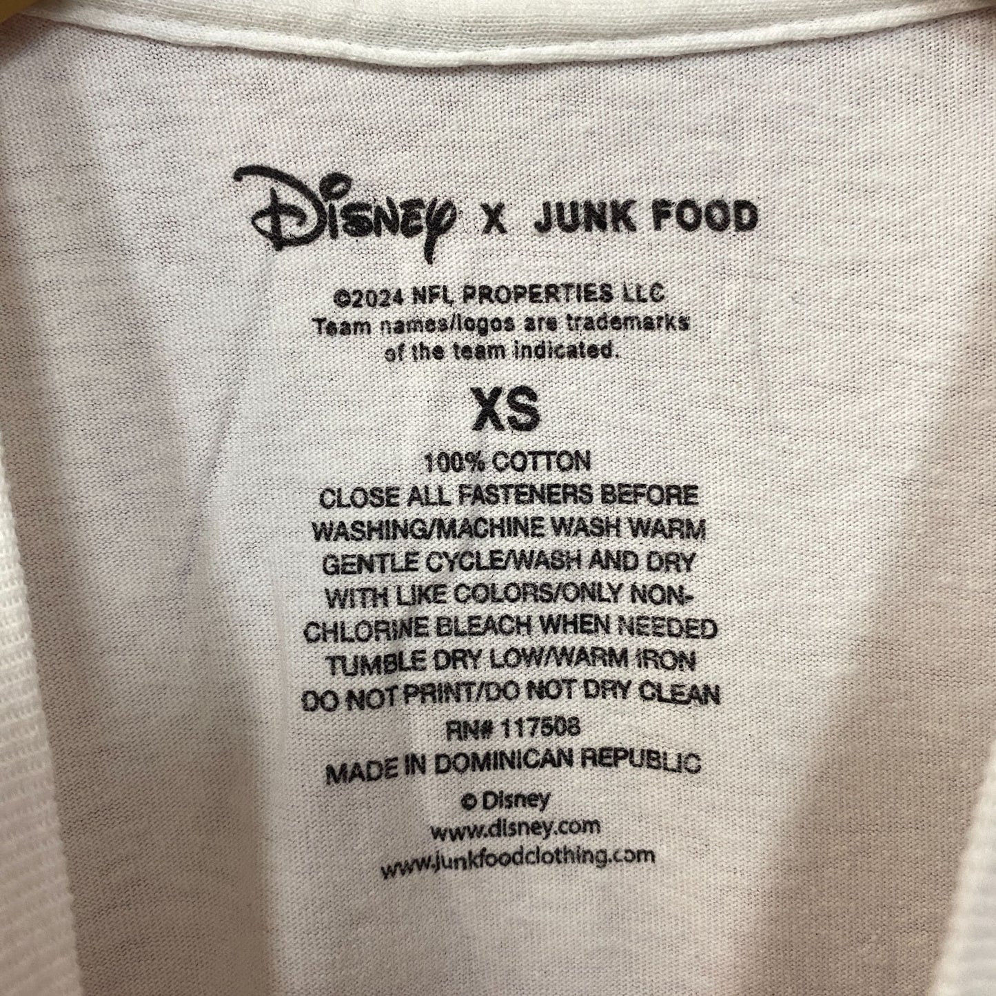 Disney x Junk Food NFL Kansas City Chiefs Mickey Mouse Field T-Shirt XS