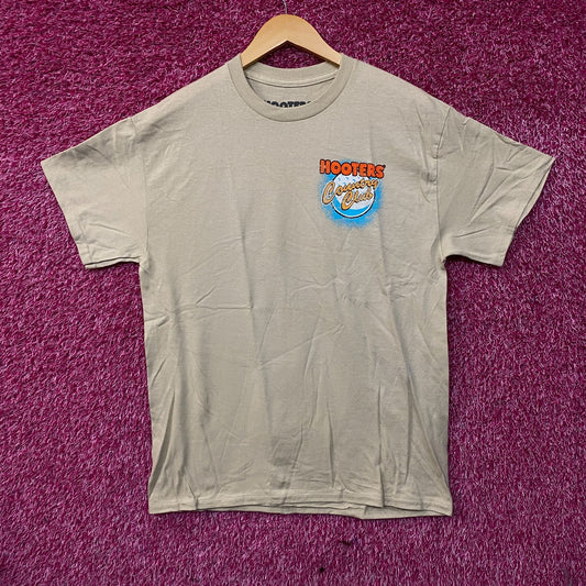 Hooters Country Club Delightfully Tacky Since 83 T-Shirt Medium