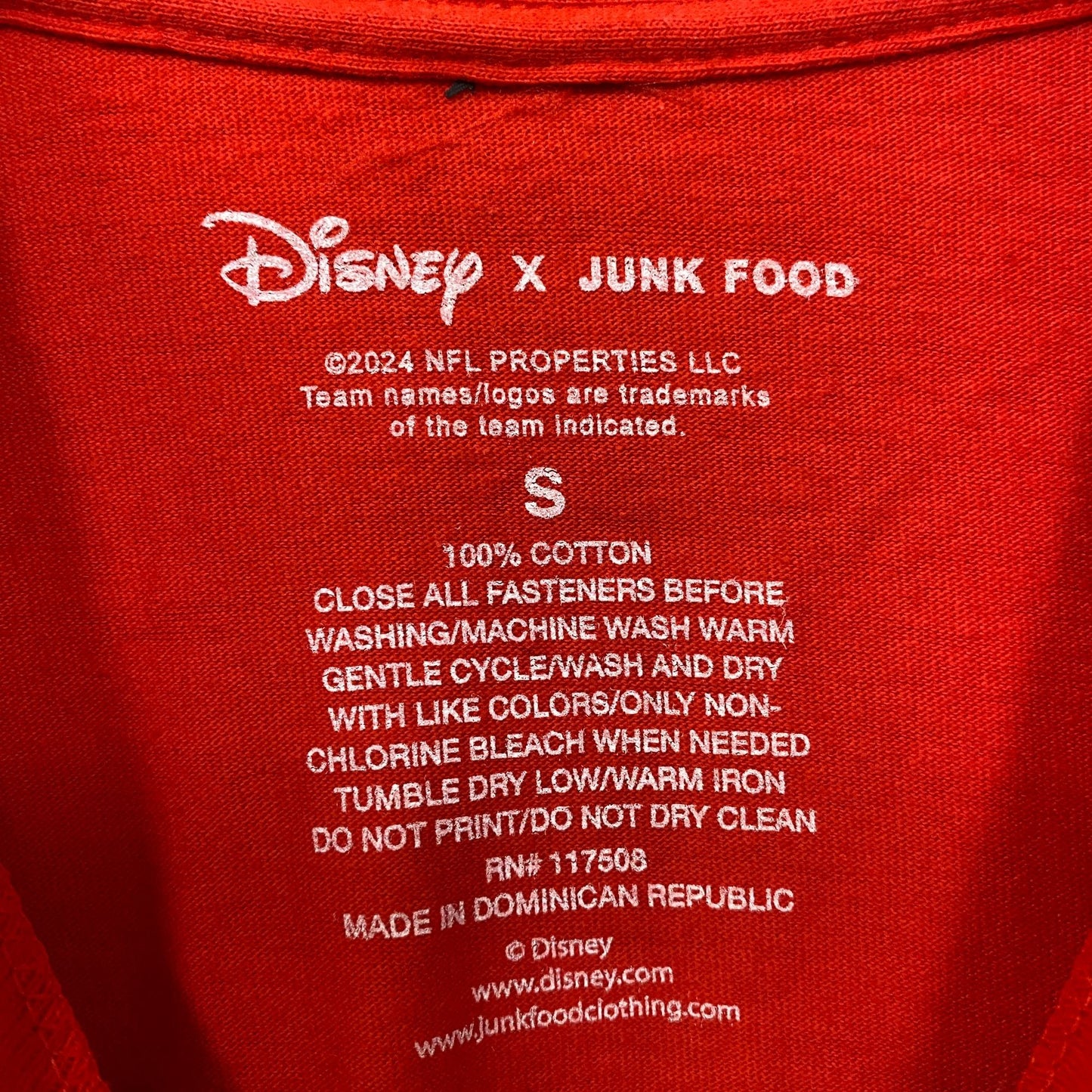 Junk Food x NFL Disney Mickey Mouse Kick Back Kansas City Chiefs Shirt Small