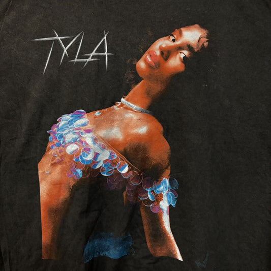 Tyla Self-Titled Album Cover Graphic Design Vintage Style T-Shirt 2XL