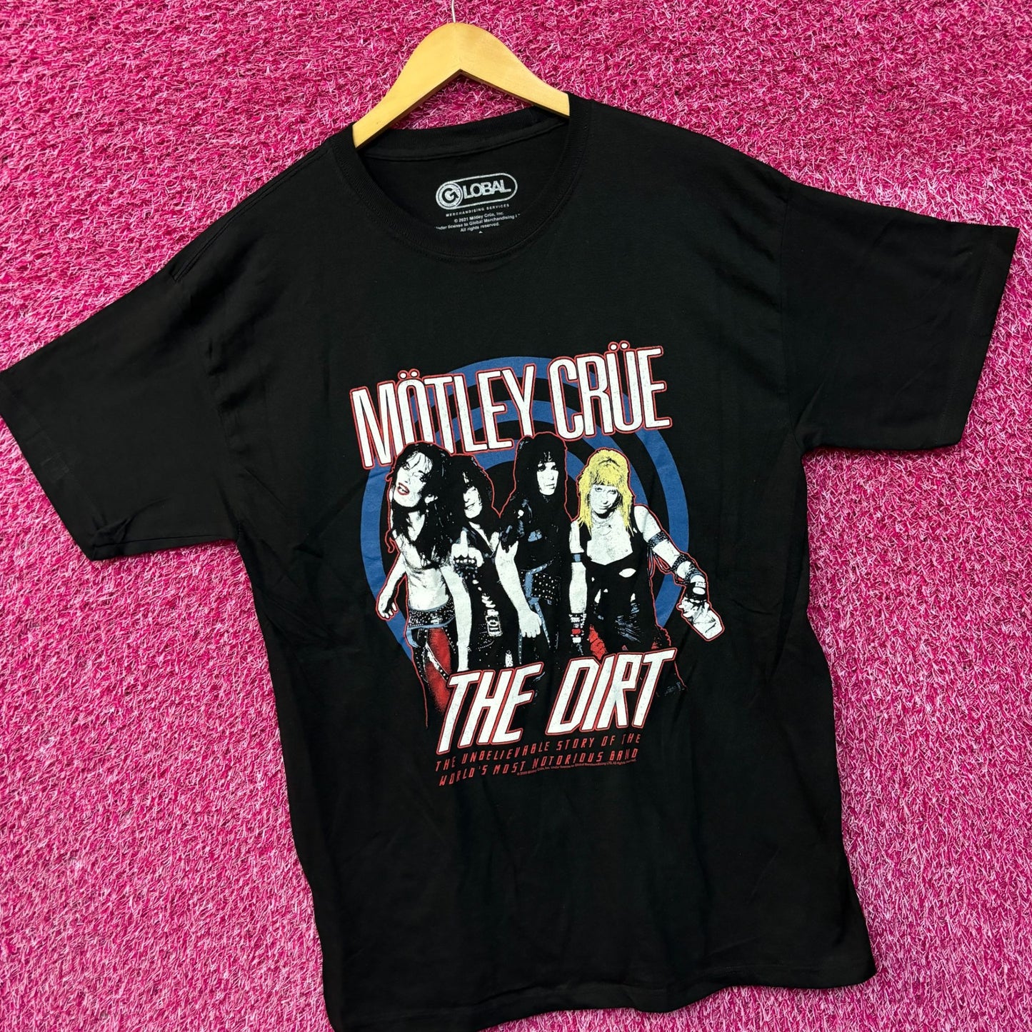 Motley Crue The Dirt Rock Tshirt size Large