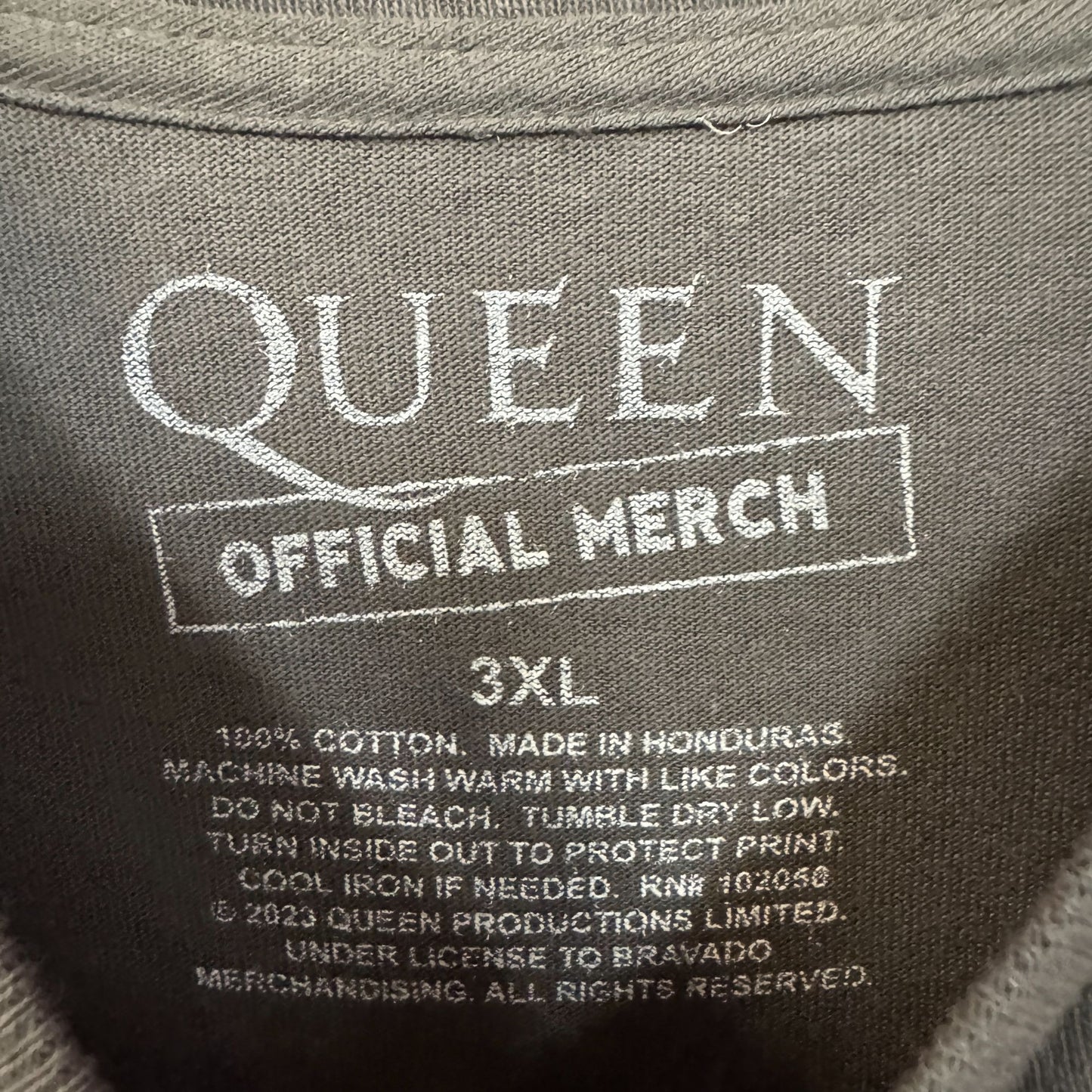 Queen A Night at the Opera Album Zodiac Crest Band Tee 3XL