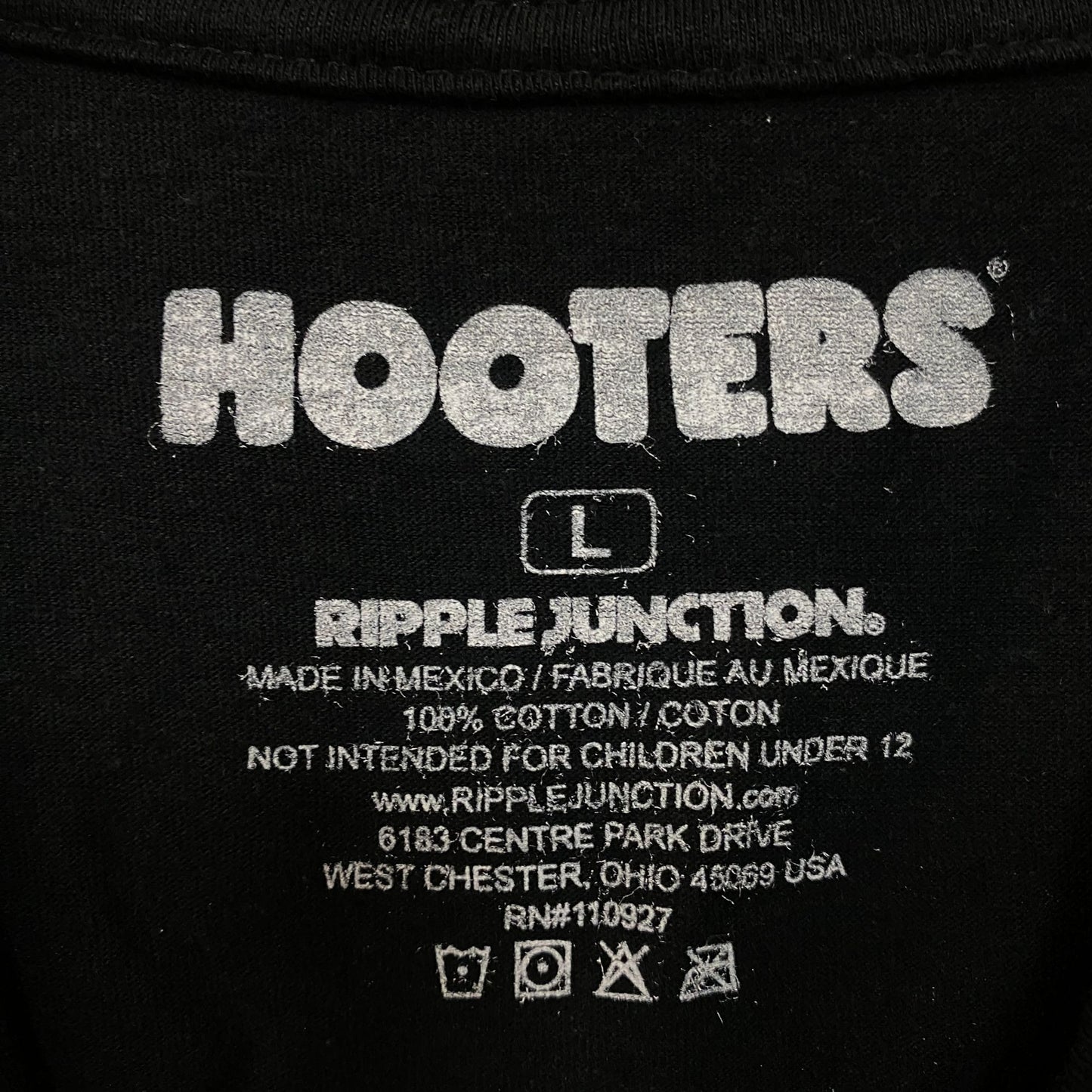 Hooters Praise Happy Hour Graphic T-Shirt Large