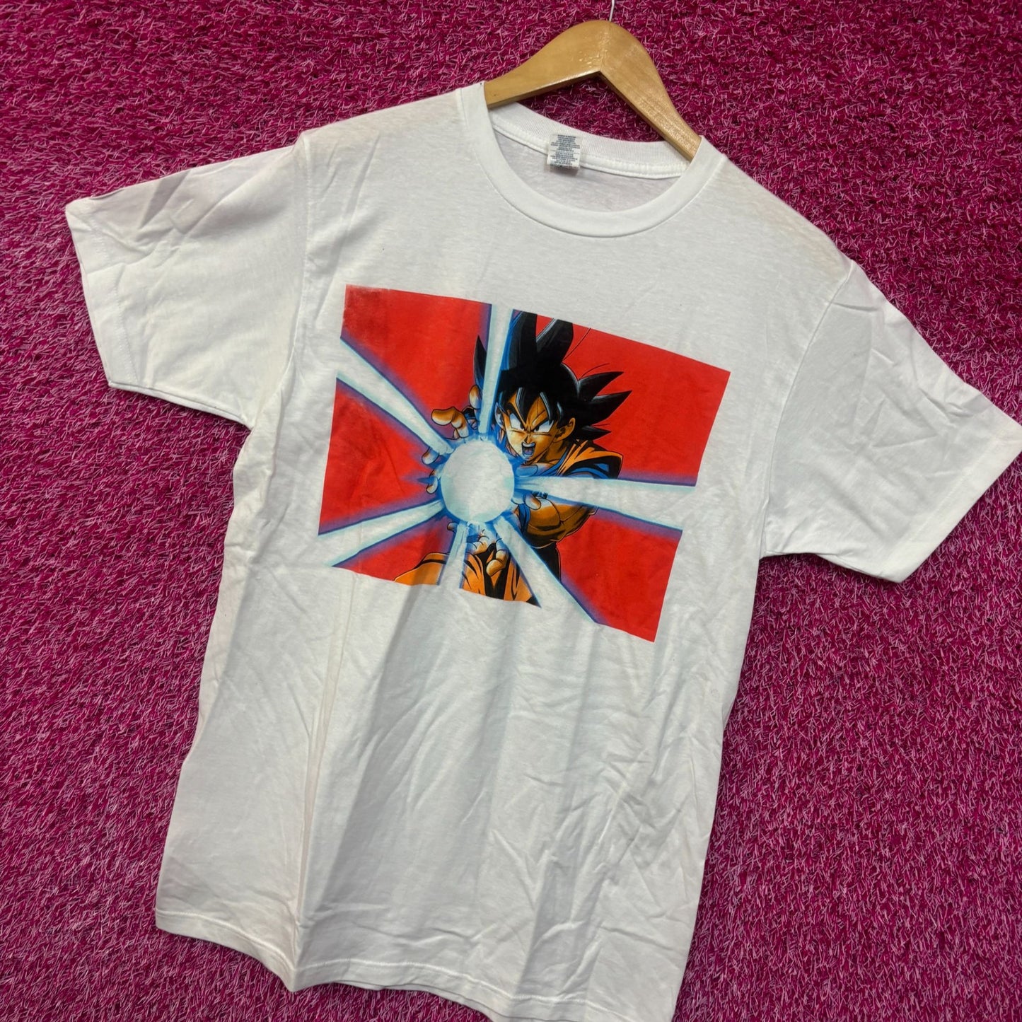 Dragon Ball z Goku Kamehameha T-shirt size medium