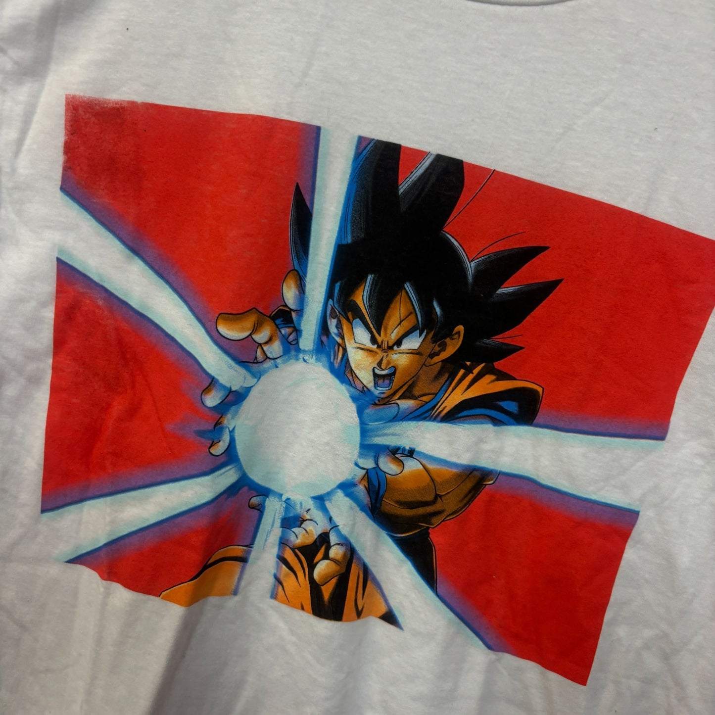 Dragon Ball z Goku Kamehameha T-shirt size medium