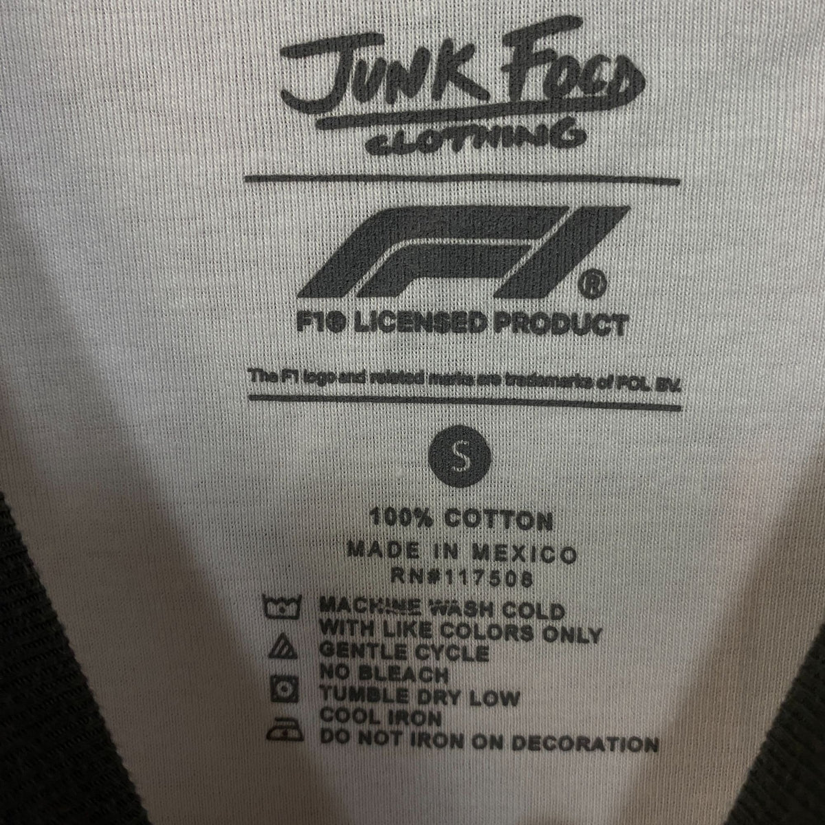 Junk Food Women's Formula 1 Finish Line Crop T-shirt Small
