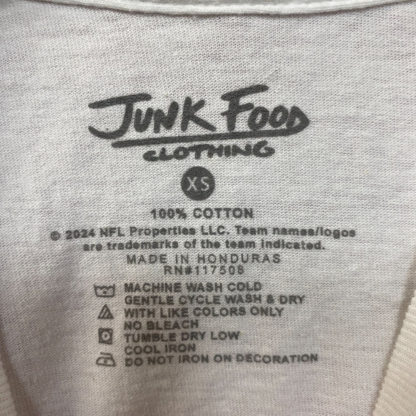 Junk Food Clothing NFL Detroit Lions Throwback Helmet Logo T-Shirt XS