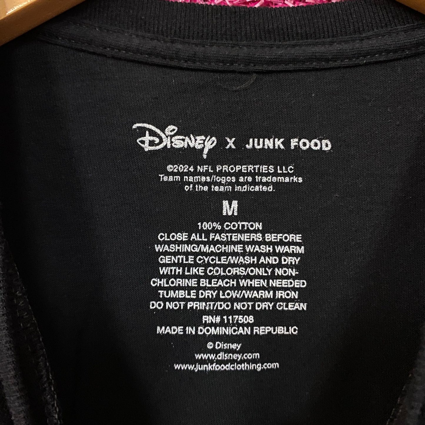 Junk Food x NFL Disney Mickey Mouse Kick Back New York Jets Shirt Medium