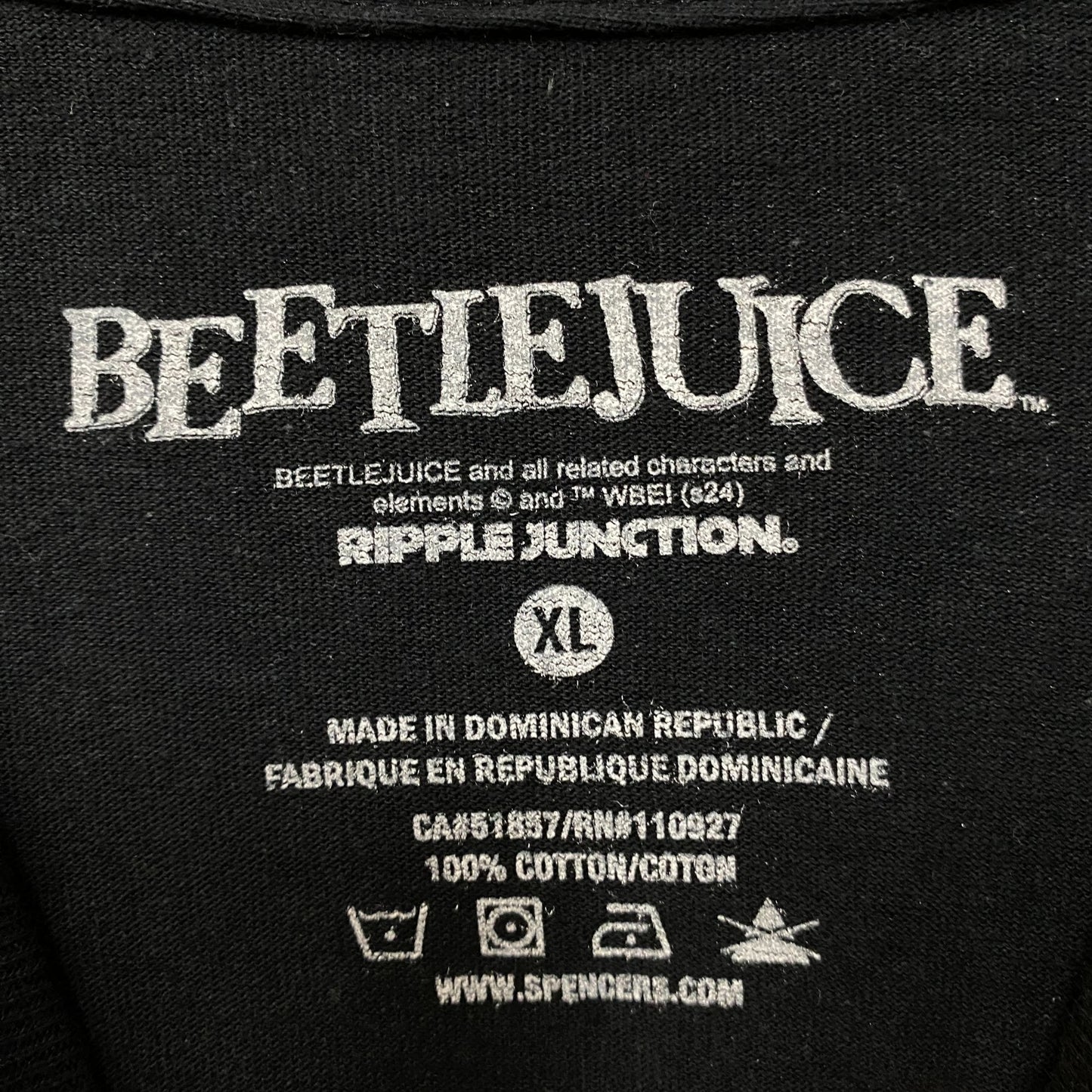 Beetlejuice Never Trust the Living T-Shirt Size Extra Large