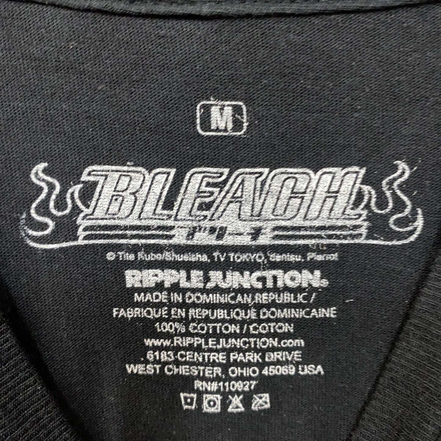 Bleach Ichigo Kurosaki Bankai and Hollow Mask Anime Graphic Design T-Shirt M