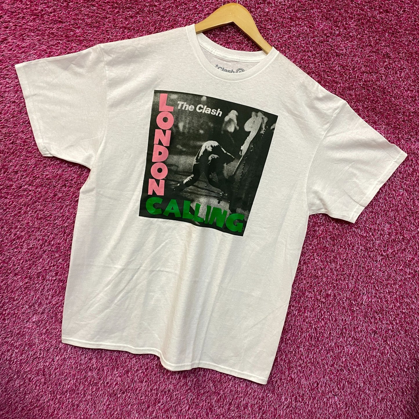 The Clash London Calling Album Cover Post Punk Band Tee extra large