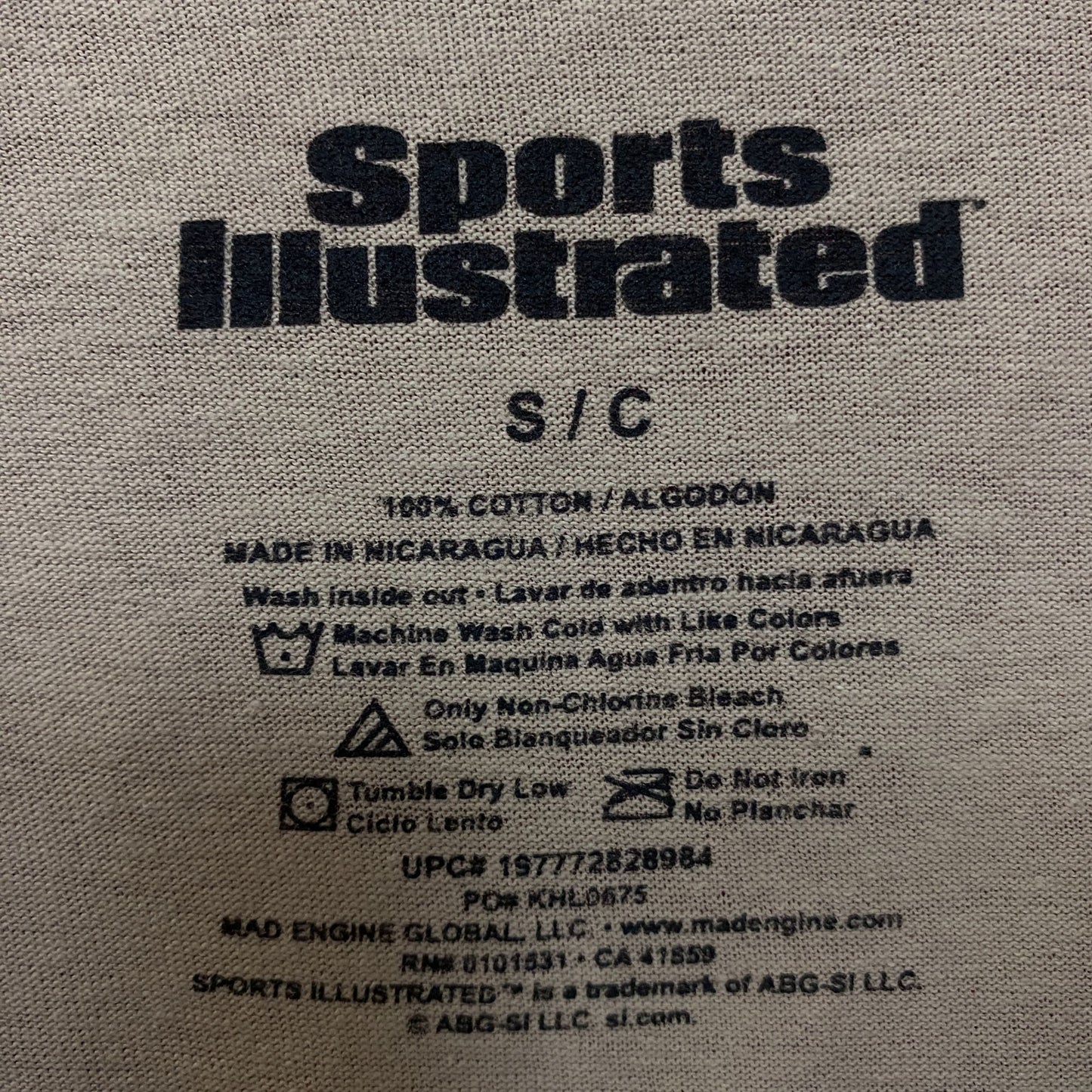 Sports Illustrated Vintage Style Golf Graphic T-Shirt Small