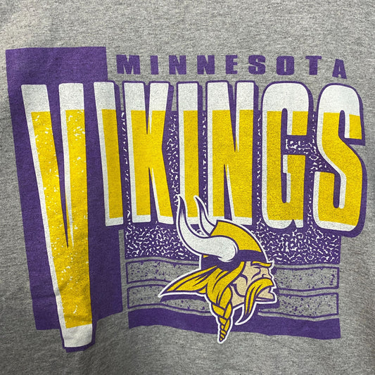 Junk Food NFL Minnesota Vikings Logo Complete T-Shirt XL