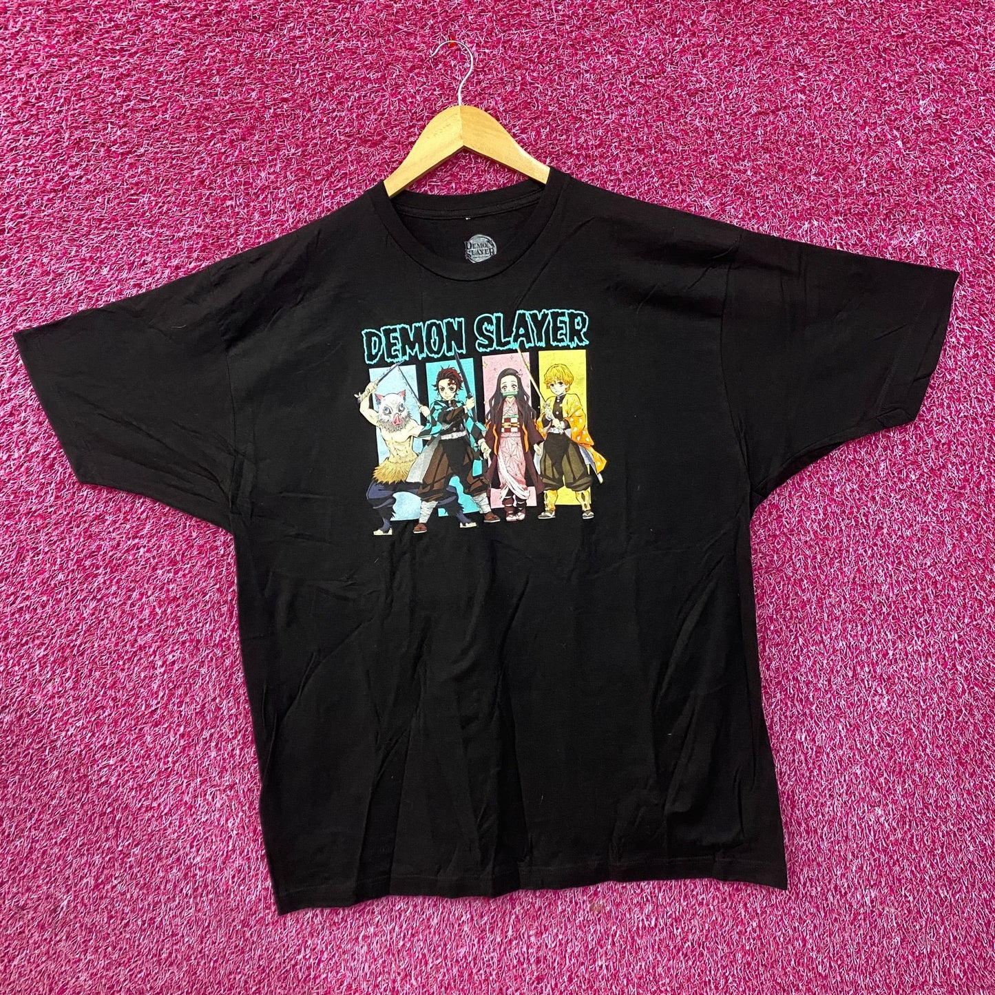 Demon Slayer Inosuke Tanjiro Nezuko Zenitsu Group Portrait T-Shirt 2XL