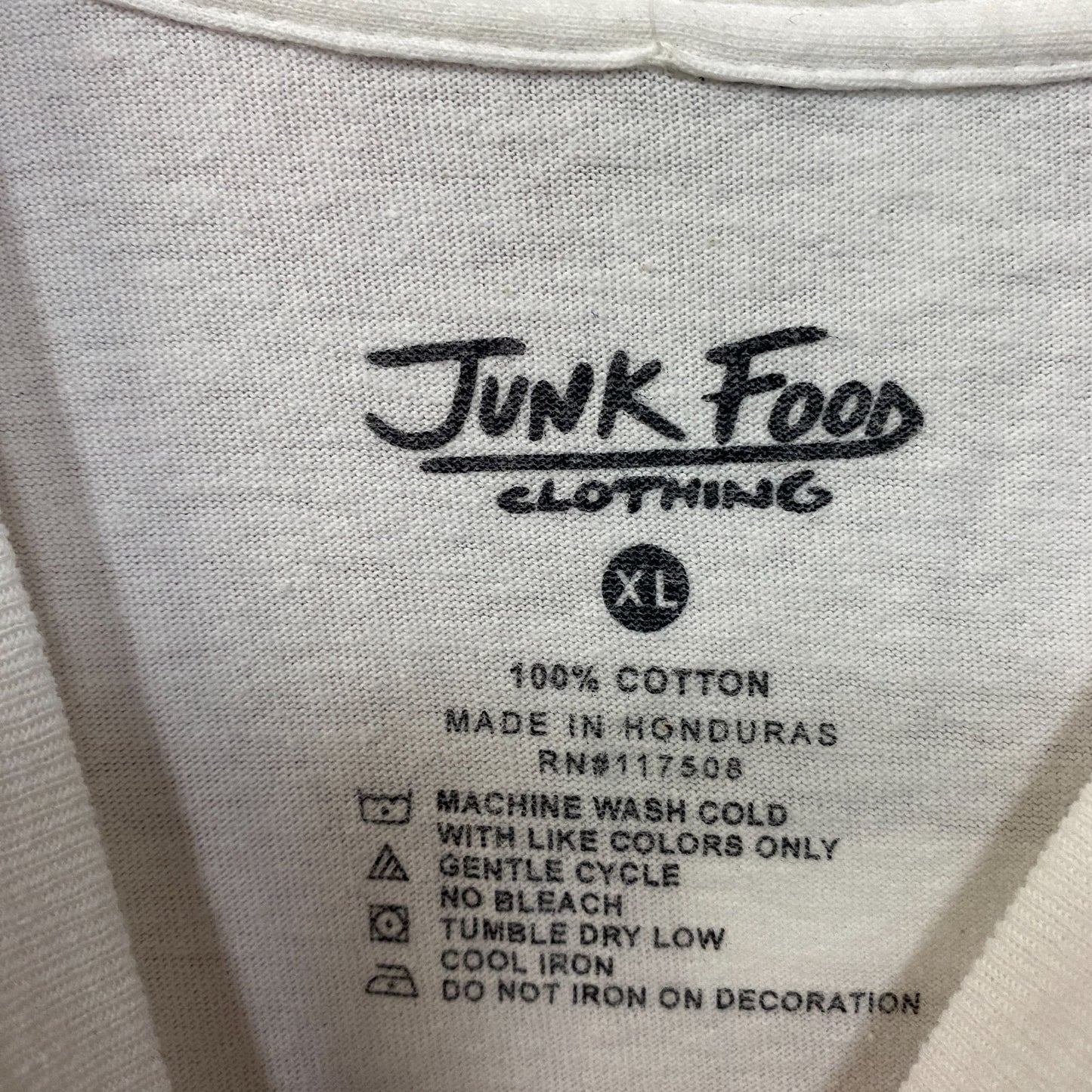 Junk Food The Beatles Rock and Roll Music Vintage Style Graphic T-Shirt XL