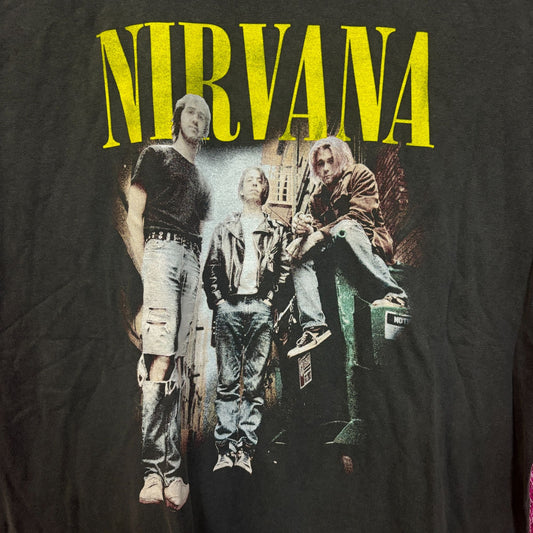 Nirvana Grunge Live Rock Tshirt size Large