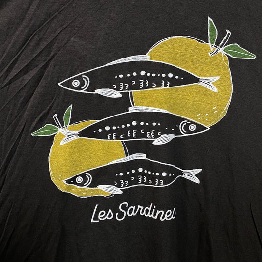 Junk Food Women's Les Sardines Vintage Style Tissue Tee Large