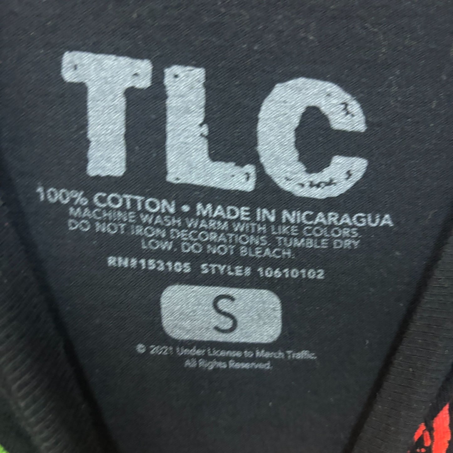 TLC No Scrubs Big Print Tshirt size Small