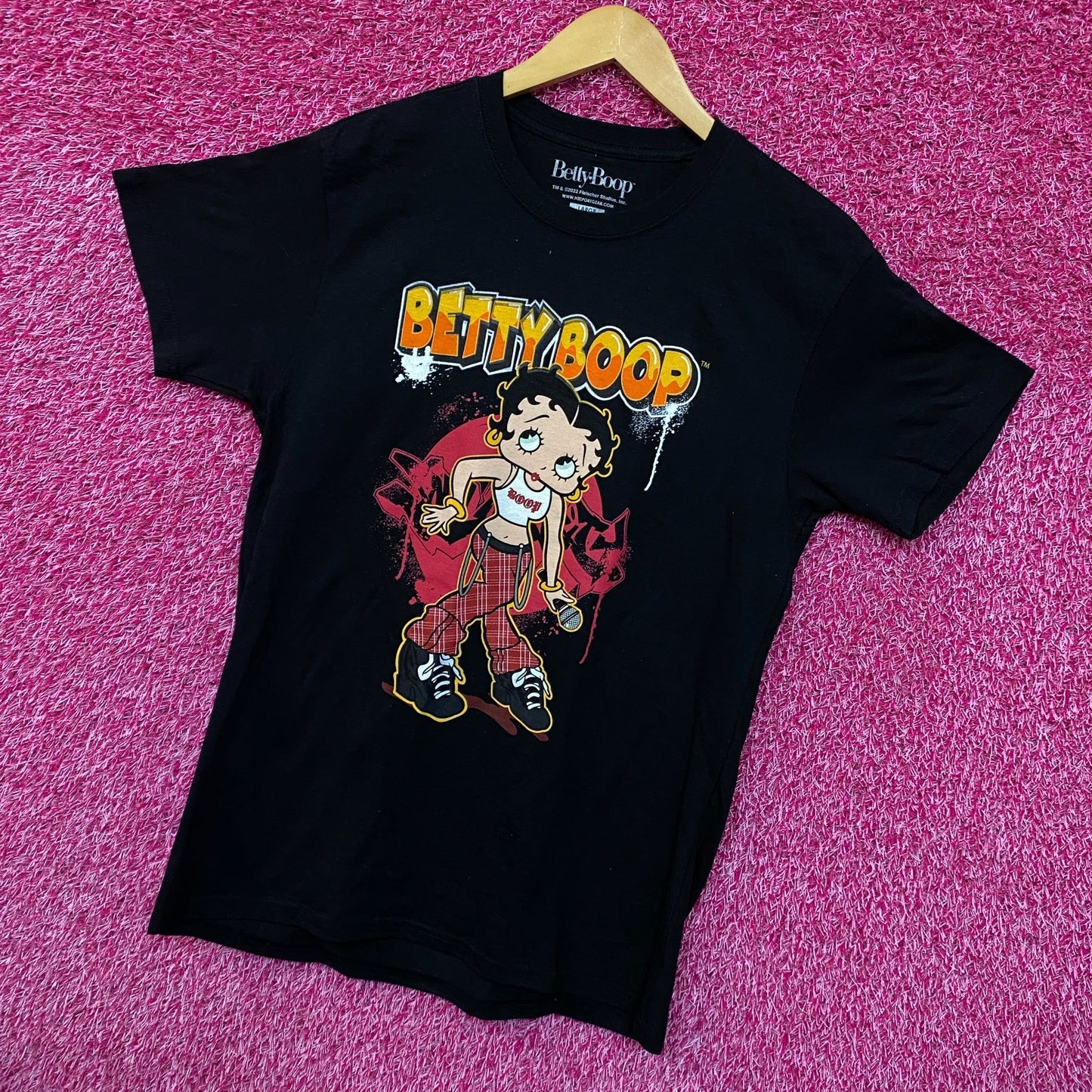 Betty Boop No Doubt Inspired Betty Graffiti Spell-Out Tee L
